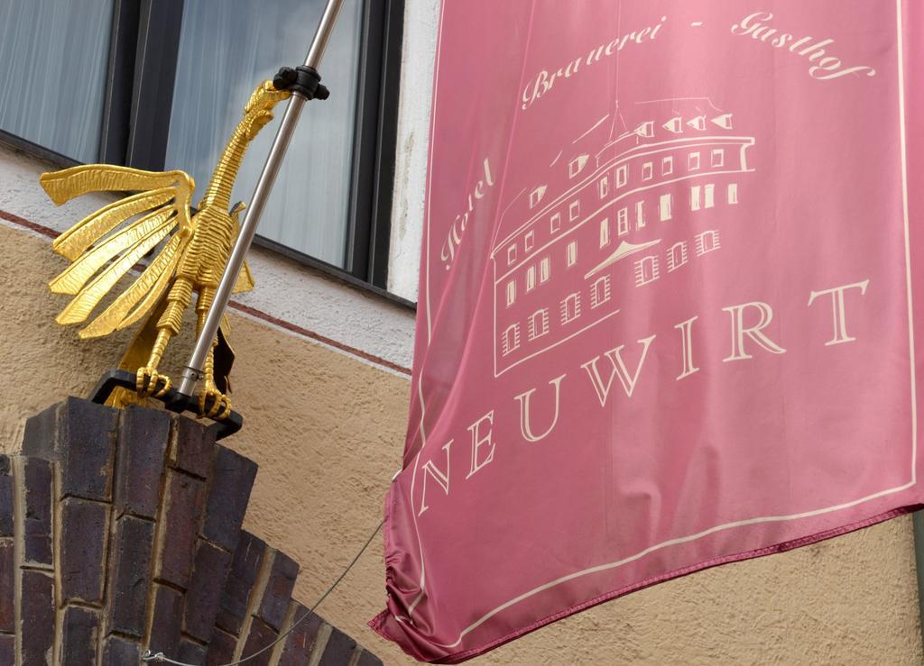 Hotel & Brauerei-Gasthof Neuwirt ノイブルク・アン・デア・ドナウ エクステリア 写真